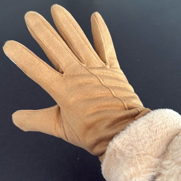 Khaki Warm Winter Touchscreen Gloves - Faux Suede & Faux Fur - Picture 6 of 7